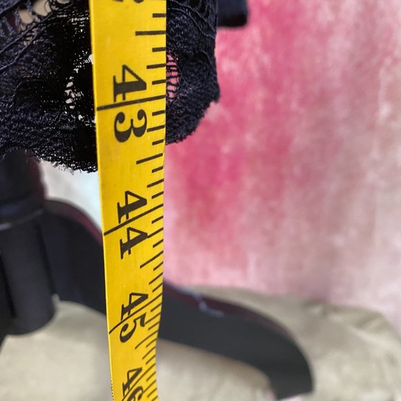 πLiz Claiborne Beautiful Midi Lace Dress with long Lace Sleeves - Picture 5 of 13